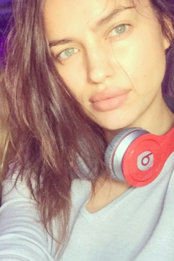 violentmovement:  Irina Shaykhttp://instagram.com/irinashayk