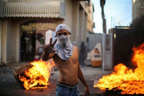 tanyushenka:A young protester in Shuafat, Al-Quds (Jerusalem)  @Se Be