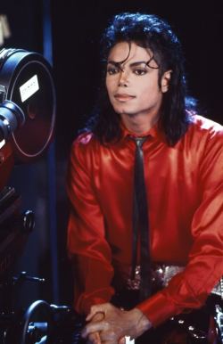 love-survives-always:  ‘I’m never pleased with anything, I’m a perfectionist, it’s part of who I am.’ Michael Jackson 