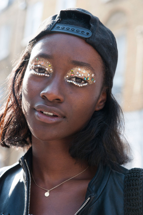 deactivatedmichiko-malandro: Street Fashion at London Spring 2015