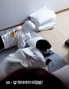 00dce5d9451b40e63d2139f212f9f5078c8eeeda.gifv