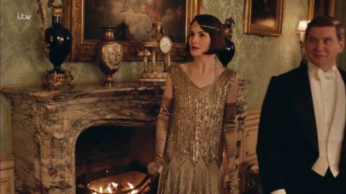 MARY’S WEARING GOLD, YAY6.04