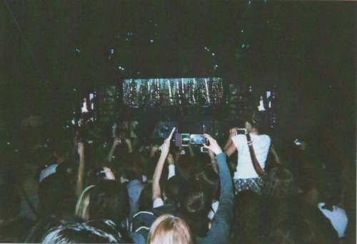 y0ungthegiant:my first disposable of a concert :> xx