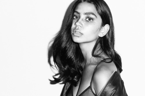 jordangreen: Christina Nadin @ Nevs Models in London Feine Sommersprossen