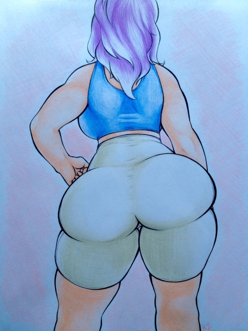 thefoxxx3d:  ixulliiq-killjoy:  I drew Vanessa in yoga pants… Yoga pants 💘 Plus queenchikkbugs drawings of booties makes me want to draw booty :I   wow! I like yoga pants   ʘ‿ʘ