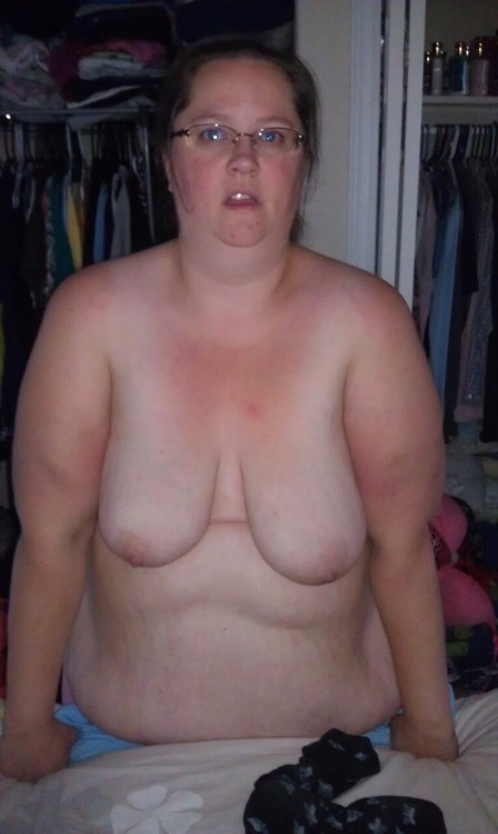 curveconnoisseur:  Lady love?!Â Â  ;0* 