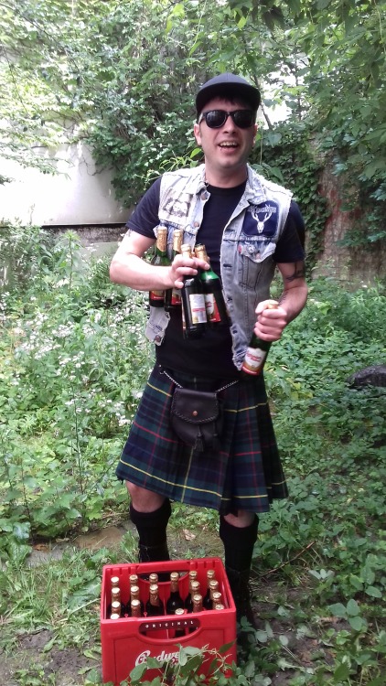 Hey there,
today is the day!
The Real McKenzies are going to hit the road in a couple of hours. Instruments are packed, Merch is counted, Budvar is cooled. We can’t wait to see all of you during the next weeks.
Check our eventpage to be up to date:...