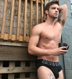 amazingmalenudity:  Dustin McNeer 