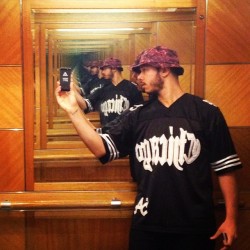 flosstradamus:  INFINITE SELFIES