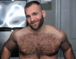 hairy-chests:  .Hairy-ChestS 