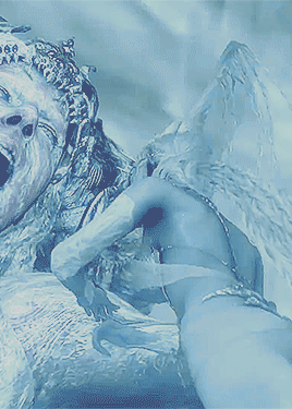 gigglincactus:Anonymous asked: Shiva freezing IfritDiamond Dust