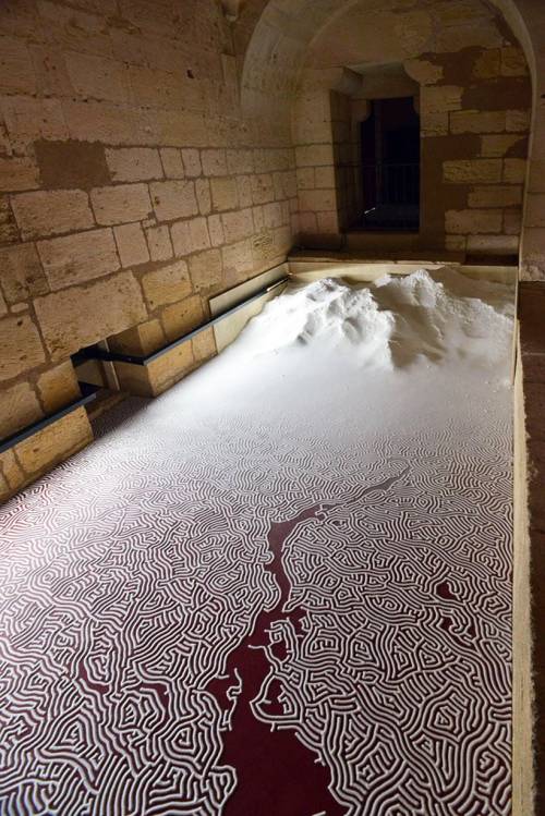 Back in 2016, Japanese artist Motoi Yamamoto created two installations made of salt, with one of the