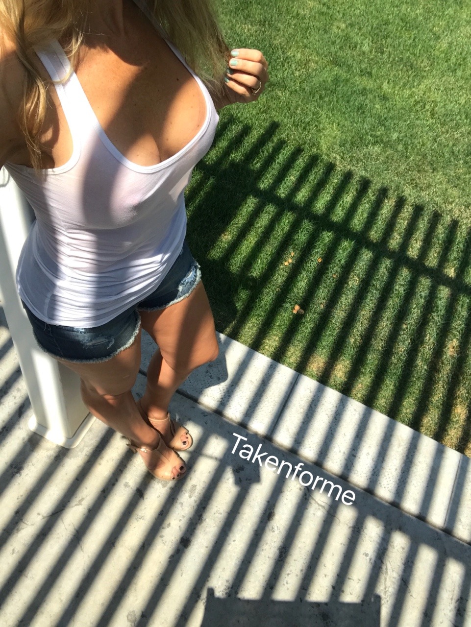 taken-for-me:  The hot summer day and my hard nipples led me to getting wet for you