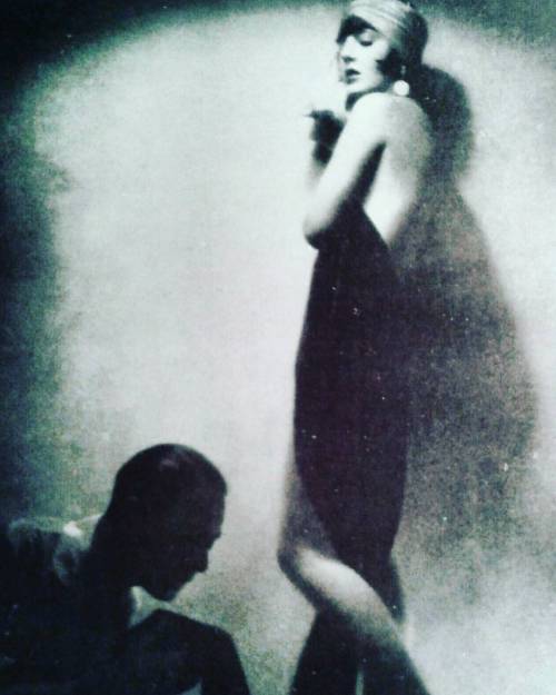 &ldquo;Under Her Spell&rdquo; (Schlosser &amp; Wenisch, Prague, 1930) #vintagephoto #193