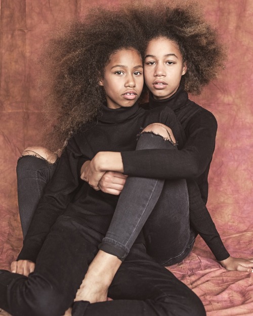 tomboybklyn:  turtle neck sisters…