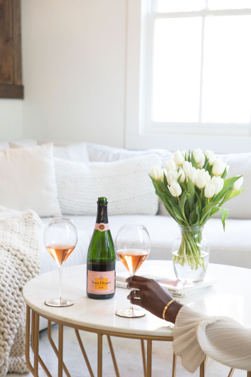 #ClicquotAtHome x Atlanta, GAA glass of rosé to make you feel at home #ClicquotAtHomeCredit: Lee Lit