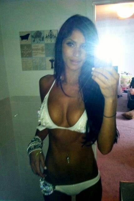 selfie-ass-teen:  Visit My Blog FOR MORE NICE PICS and FOLLOW ME PLEASE!!! 