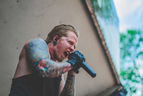 foxbones:  A Skylit Drive by Mimi Hong on Flickr. 