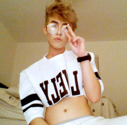 gudeboy:  #boysincroptops2k15 maybe 