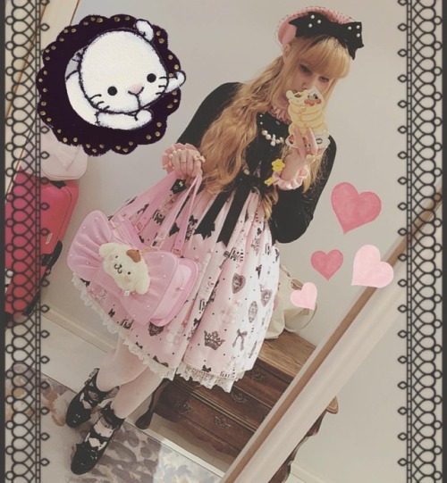 donutdisaster:Outfit for meeting friends to see Black Panther! I loved it!!! #angelicpretty #sweetlo