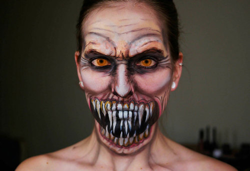 doooweeeooooh:coolstoryfuckface:Elsa Pageler  Amateur Make-Up Artist Turns Herself Into Your Fa