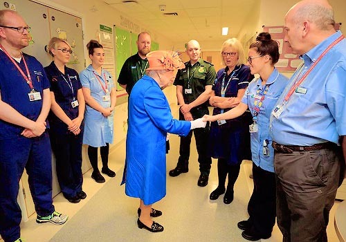 cambridgeinspiration: Today,Queen Elizabeth visited the Royal Manchester Children’s Hospitel, where survivors of the Manchester attack are being treated. She met a number of children who survived the traumatic incident and said to one of the girls ‘’It’s