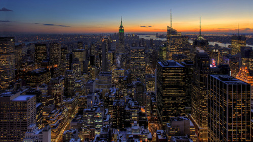 midnightinamerica:  Snow Covered Manhattan Sunset by 1982Chris911 (Thank you 1.250.000 Times) on Flickr.