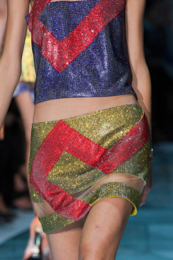 mulberry-cookies:  Versace Spring/Summer 2015 (Details)