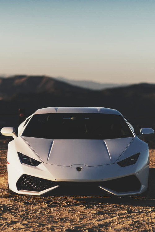 Porn photo ikwt:  Huracan by martin-depict