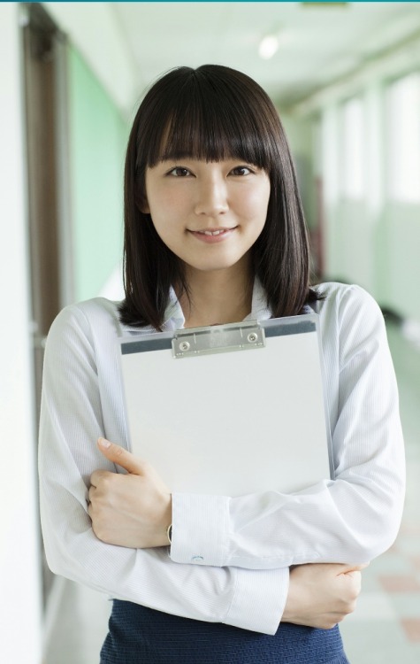 ohirakoihsoy: 吉岡里帆 週刊ジョージア 妄想カノジョ 「 せんせい初日 」(1)
