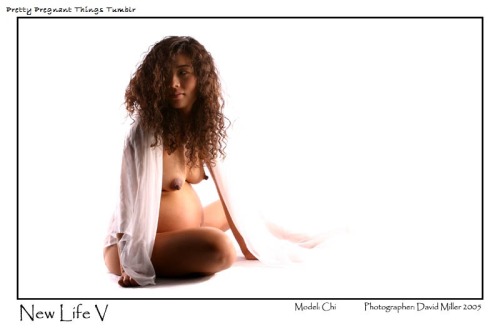 prettypreggiethings:  http://prettypreggiethings.tumblr.com/ @prettypreggiethings.tumblr.com  #pregnant #beautiful pregnant #pregnant nude 