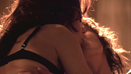 lesbiansilk:  The L Word (2006) - s03e02 - Katherine Moennig &amp; Sarah Shahi
