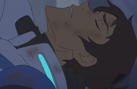 shiroklance:Sometimes the person who tries to keep everyone happy is the loneliest of all.