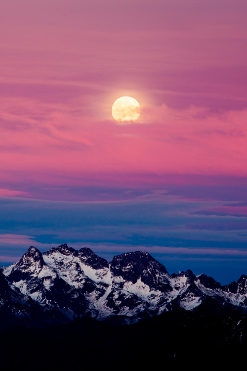 expressions-of-nature: Lever de lune sur Belledonne by: Thibault Barron