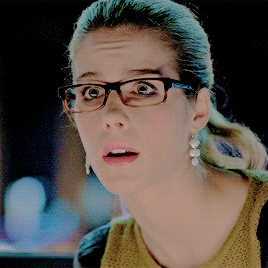 oliversmoak:oliver &amp; felicity meme:  →  [7/8] favorite scenes/moments