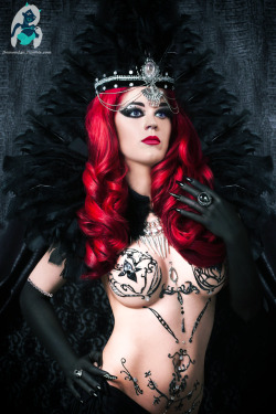 demond4n:  Katy Perry; Vamp Queen
