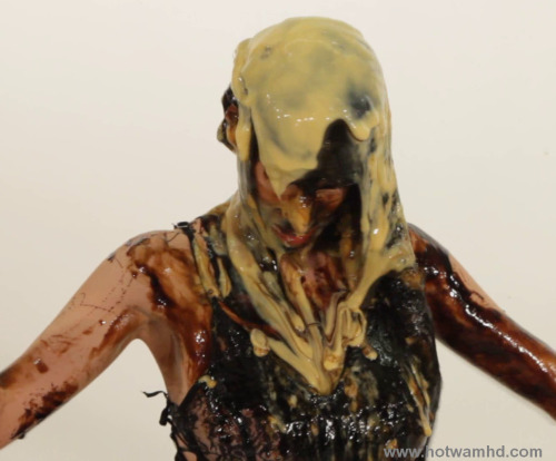 wampicsandgifs:  Messy Jessie’s Office Treacle Head Dunk at Hotwamhd