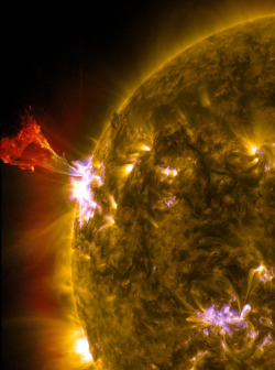 just&ndash;space:  NASA got this amazing shot of a solar flare  js