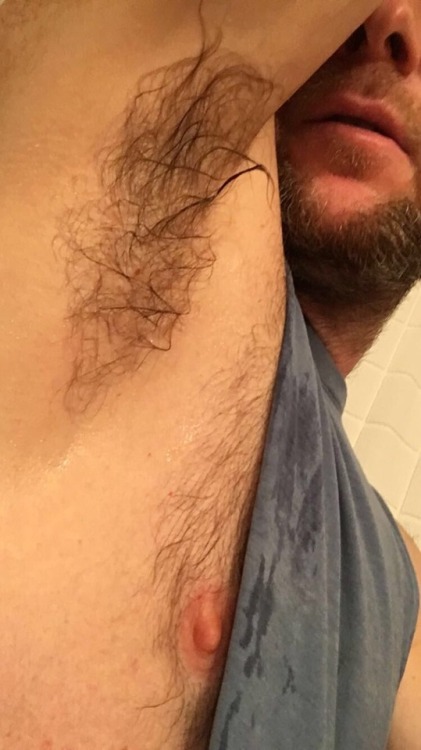 nydirty30: My sweaty ripe pits SniffLicKCleanRepeat