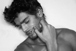 pantelis:  Marlon Teixeira @coitusmagazine