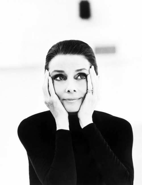 rareaudreyhepburn: Audrey Hepburn with photographer Steven Meisel. Photograph of Audrey Hepburn by S