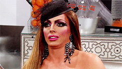 violetchachkii:  TOP TEN RUPAUL’S DRAG RACE FIGHTS: number 8 →  alyssa edwards