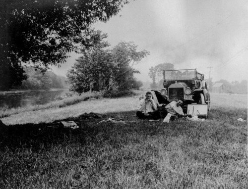 vintageeveryday:  Len and Cub: A hidden relationship brought into the light through early 20th century photographs.