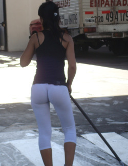 hottiesinyogapants:  Meet local hotties: