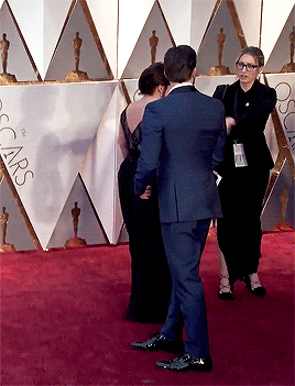 kamala-khan:Chris Evans attends the 89th Annual Academy Awards at Hollywood &amp; Highland Cente