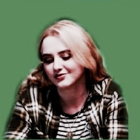 claire novak + kathryn newton iconsplease like or reblog if using/saving