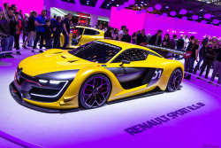 itcars:  Renault Sport R.S. 01Images by Fred