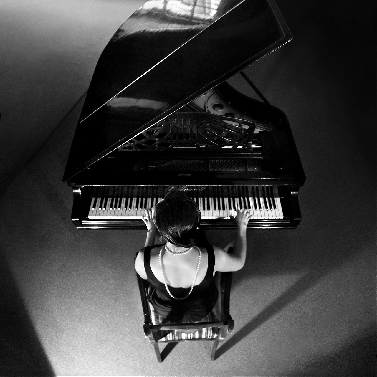 beautifulklicks:   Piano Endegor 