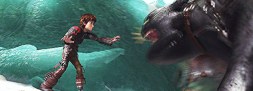 fankakm:  Stoick saves Hiccup 