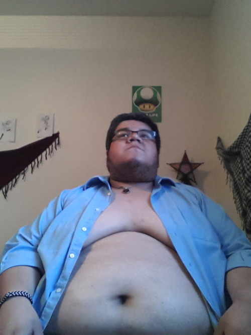 uncub:  Early Tummy Tuesday. Go ahead and enjoy, Tumblr. You’ve earned it.